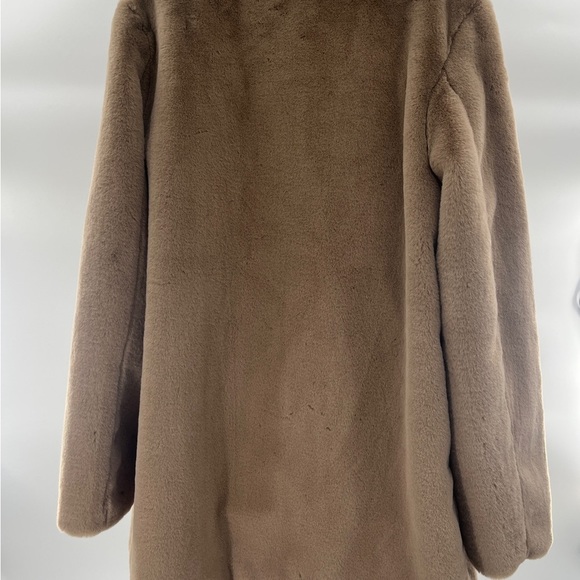Dolce Cabo Mid Length Brown Faux Fur Jacket - Size Medium - Picture 5 of 11